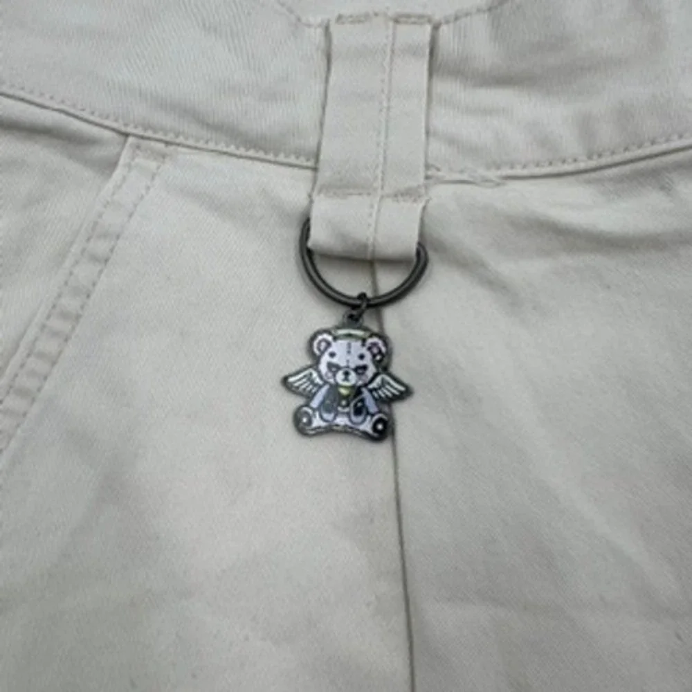 Wild Fable Cream Carpenter jorts High Rise Wide Leg Bear Charm‎ Size 6 NEW